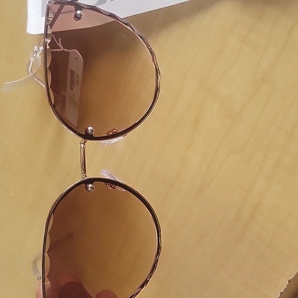 Trend Cateye Sunglasses - Picture 2 of 6